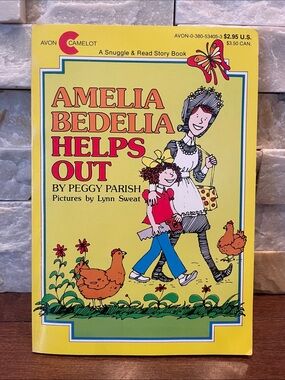 Amelia Bedelia Helps Out - Yellow Kids Story Book